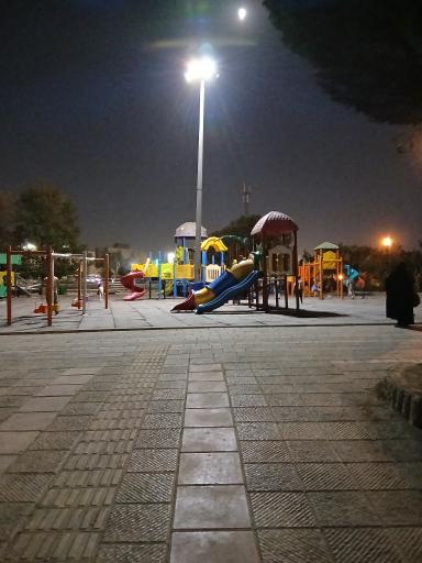 عکس زمین بازی کودکان