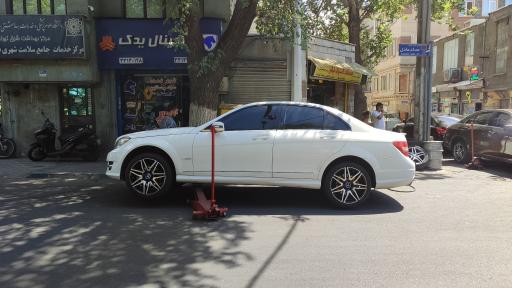 عکس خدمات لاستیک نیکو