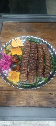 کافه رستوران حیات