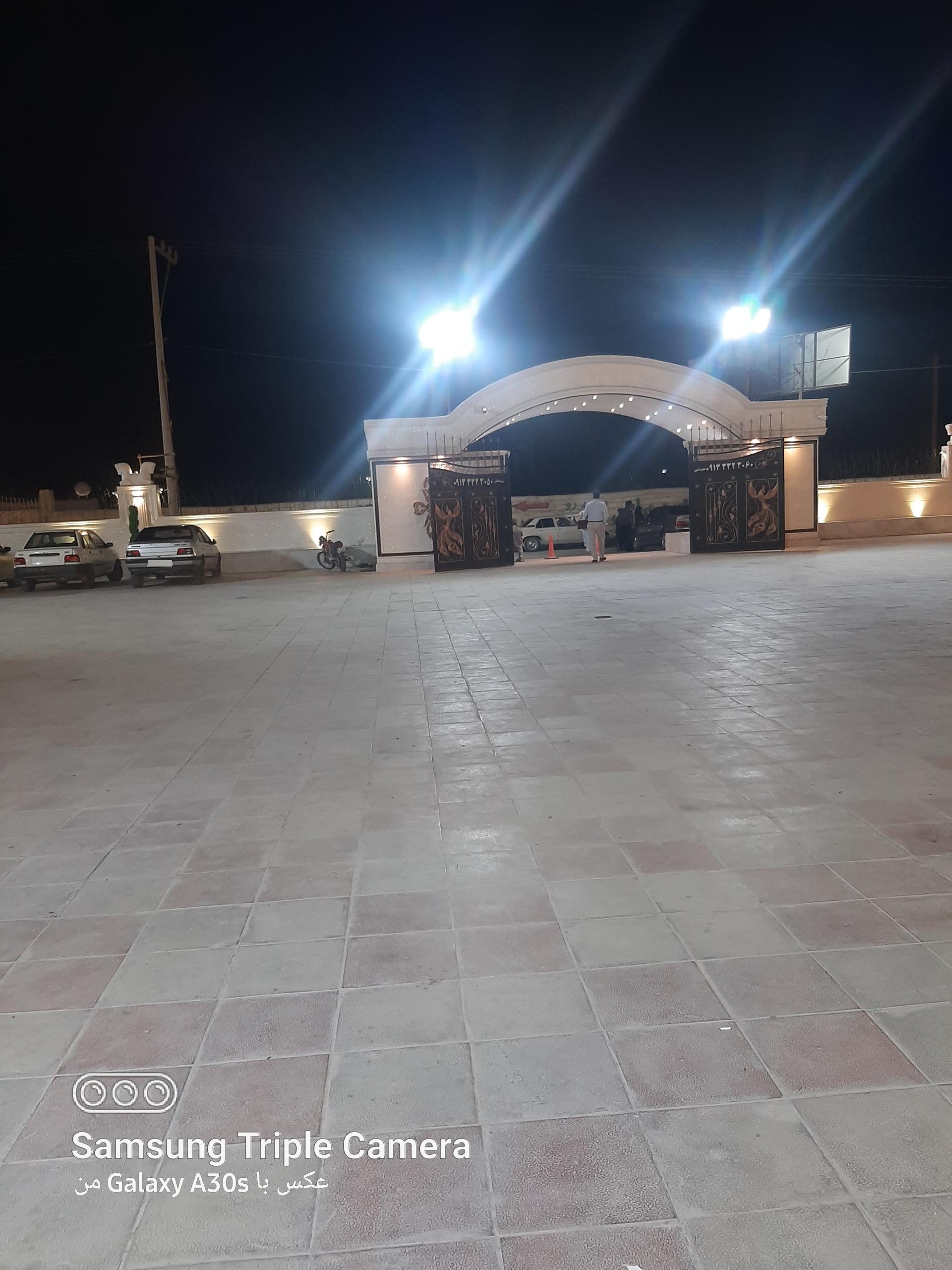 عکس تالار مجلل عمارت