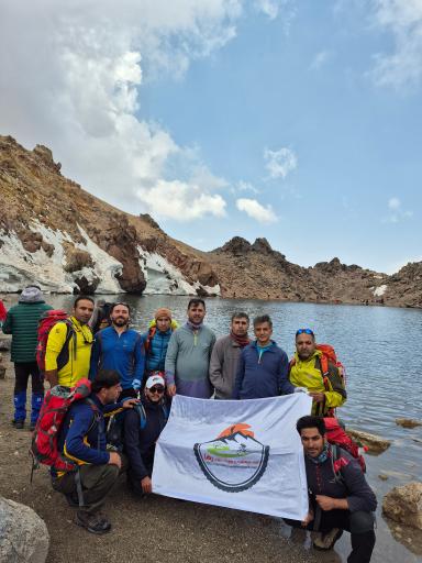 عکس دریاچه قله سبلان