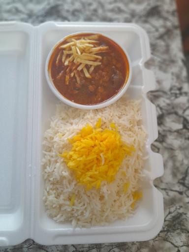 عکس تهیه غذا بچه‌های بامرام