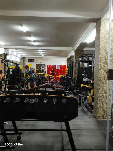 عکس باشگاه بدنسازی رادین