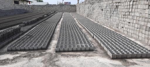 عکس کارگاه بلوک زنی نمونه بابازاده