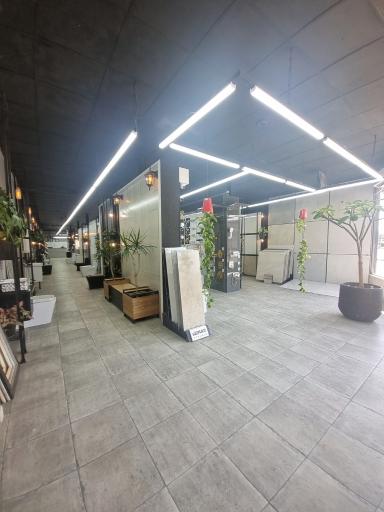 فروشگاه بزرگ خانه من (بازرگانی مصطفایی)