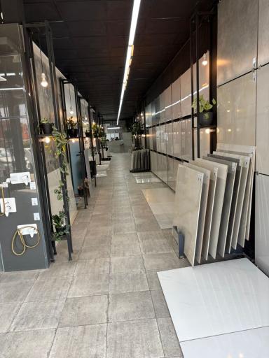 عکس فروشگاه بزرگ خانه من (بازرگانی مصطفایی)