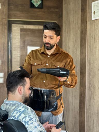 عکس سالن تخصصی داماد و پروتز مو میثم