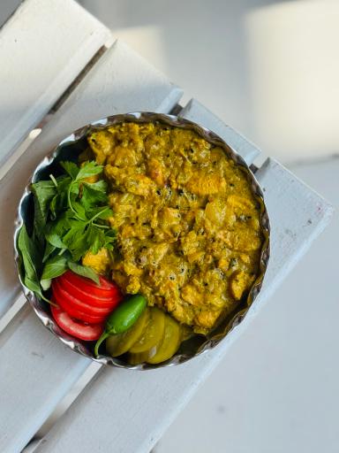 عکس صبحانه خوری و شام محلی ریوگ