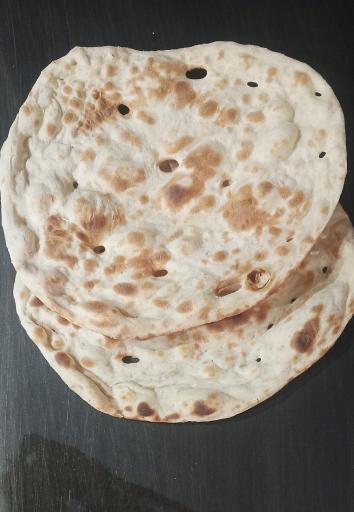 عکس نانوایی خوش چهره