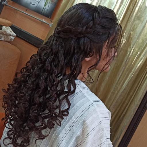 عکس آموزشگاه و آرایشگاه زنانه زهرا خسروانی شیری 