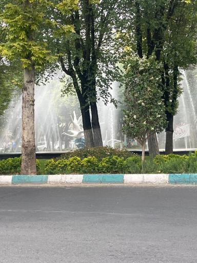 عکس آبنما میدان هلال احمر 