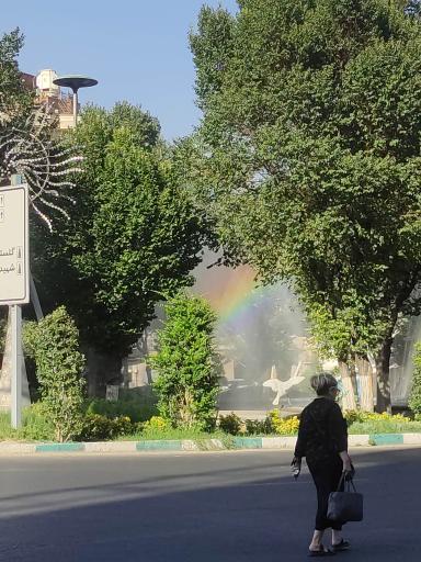 عکس آبنما میدان هلال احمر 