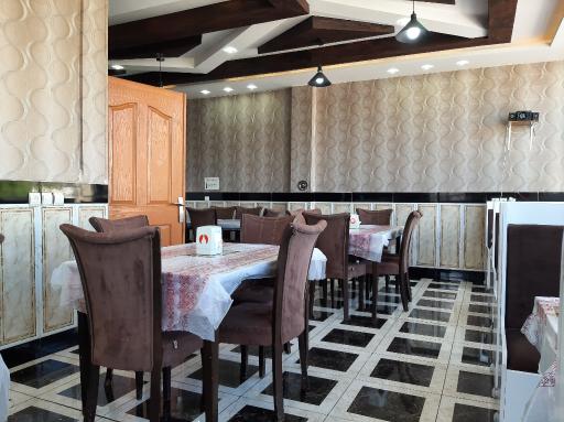 عکس رستوران ترکیه ای افرا