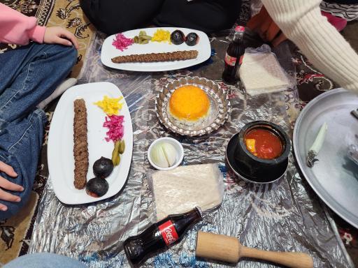 عکس باغچه رستوران عمارت وردیج