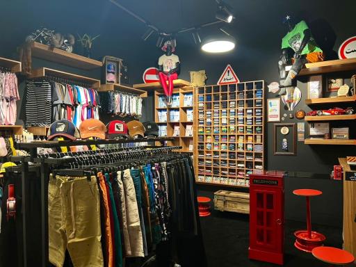 عکس فروشگاه جوراب و لباس زیر آقای راحتی