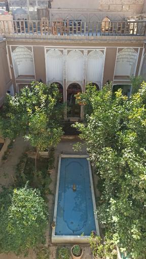 عکس کافی‌شاپ و خانه بومگردی باران