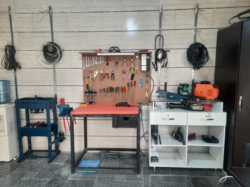 عکس تعمیر و اجاره ابزار آلات ساختمانی علیرضا