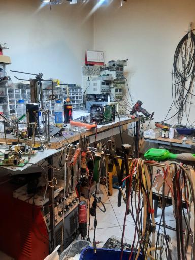 عکس تعمیر و اجاره ابزار آلات ساختمانی علیرضا