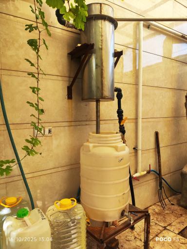 عکس کارگاه گلاب گیری گل سرخ