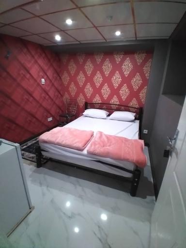 عکس مهمانسرا موسوی