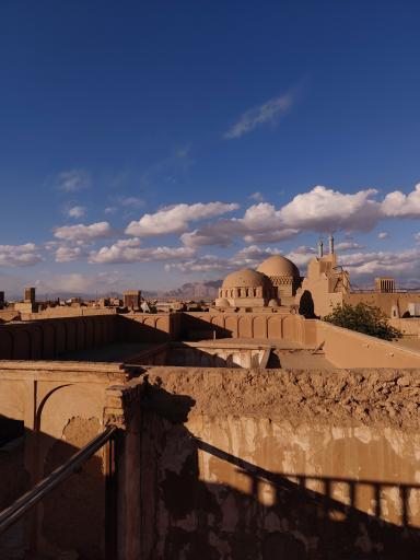 عکس کافی‌شاپ و خانه بومگردی باران