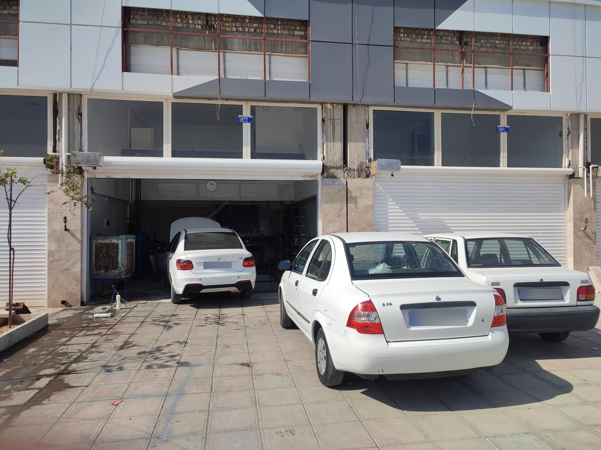 عکس تعمیرگاه تایم