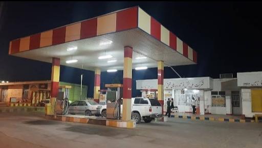 عکس پمپ بنزین