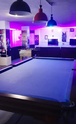 عکس گیم نت تعطیلات