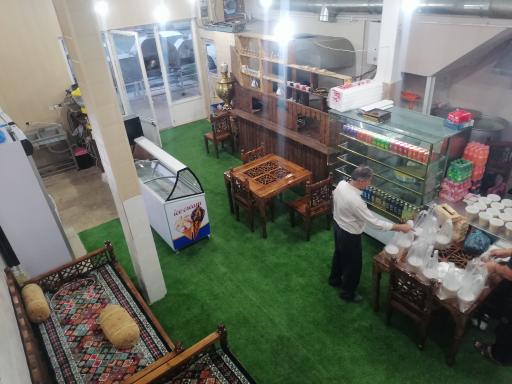 عکس رستوران تاج وتخت 