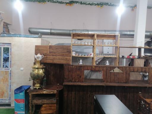 عکس رستوران تاج وتخت 