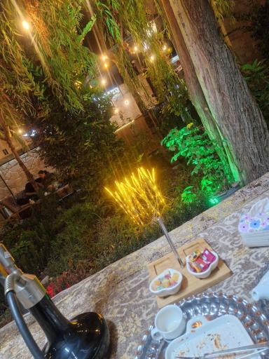 عکس کافه رستوران چلیکا