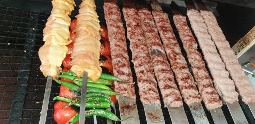 عکس کبابی هادی اوستا