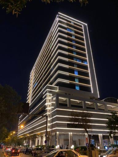 عکس مجتمع تجاری و اداری طلا و جواهر بین المللی مرمر