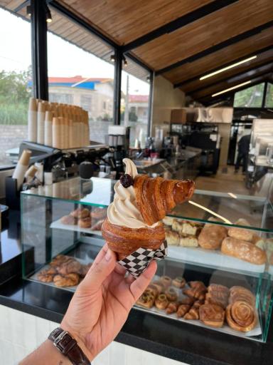 عکس کافه بیکری رز