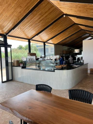 عکس کافه بیکری رز