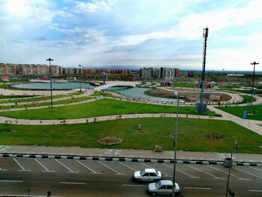 عکس دریاچه پارک بهشت مهرگان