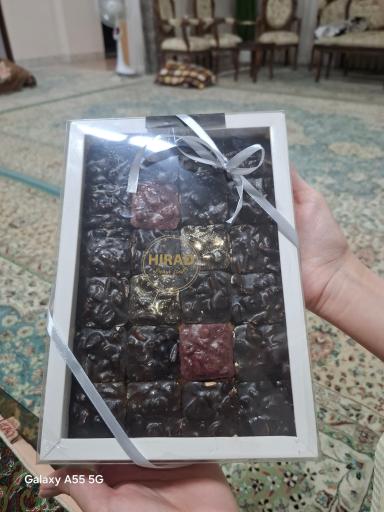 عکس نان و شیرینی هیراد