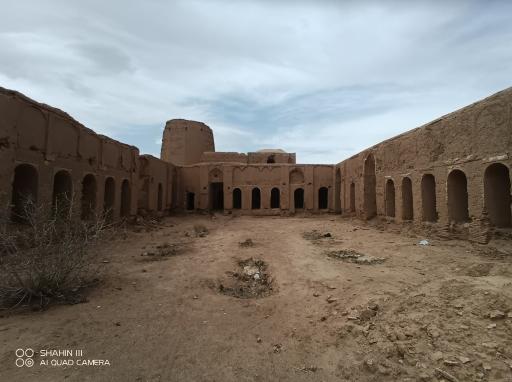 عکس قلعه هودر