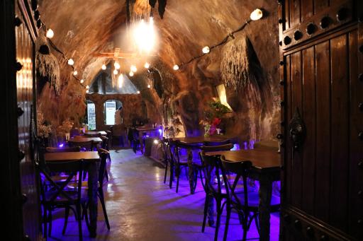 عکس کافه غار