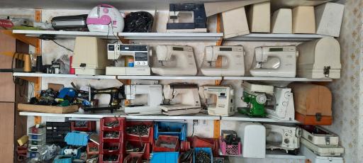 عکس فروش و تعمیرات چرخ خیاطی عرفانی