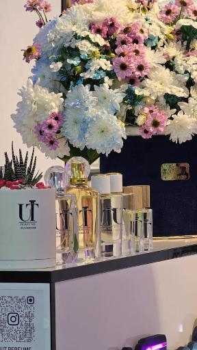 عکس گالری عطر یوتی
