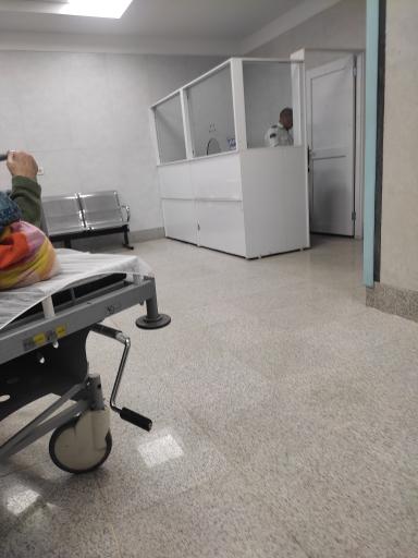 عکس بیمارستان بعثت