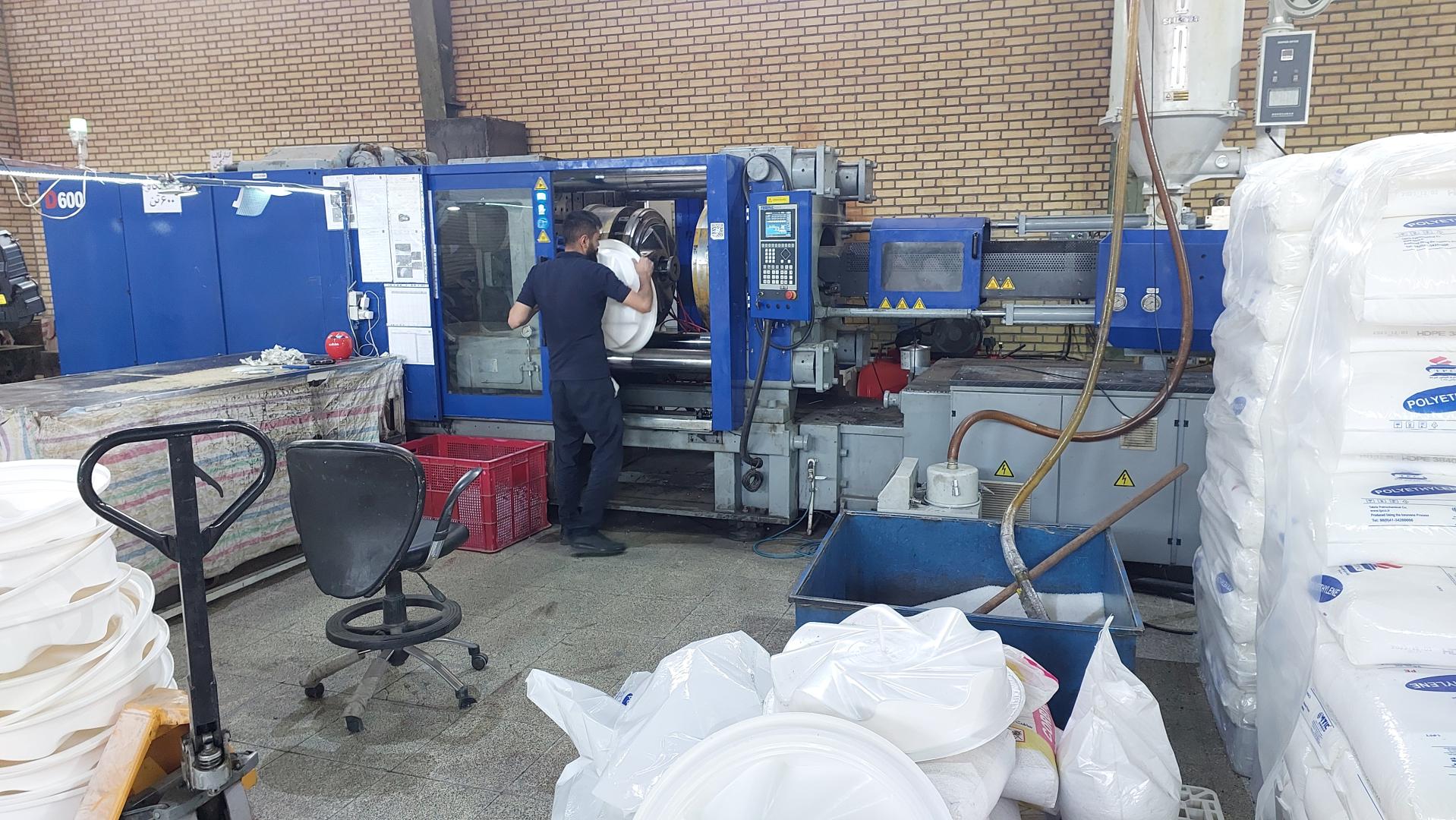 عکس کارخانه آرمان پلیمر سینا