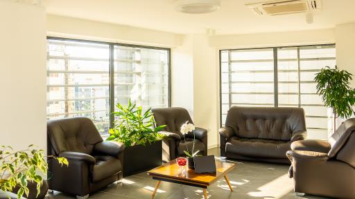 عکس کلینیک زیبایی دکتر علیرضا قاسمی