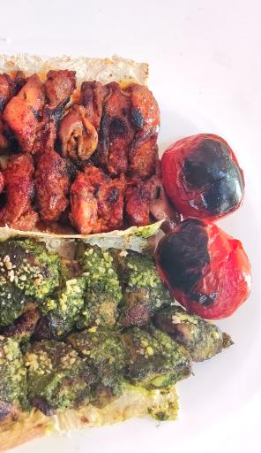 عکس رستوران و بیرون بر دیگ 