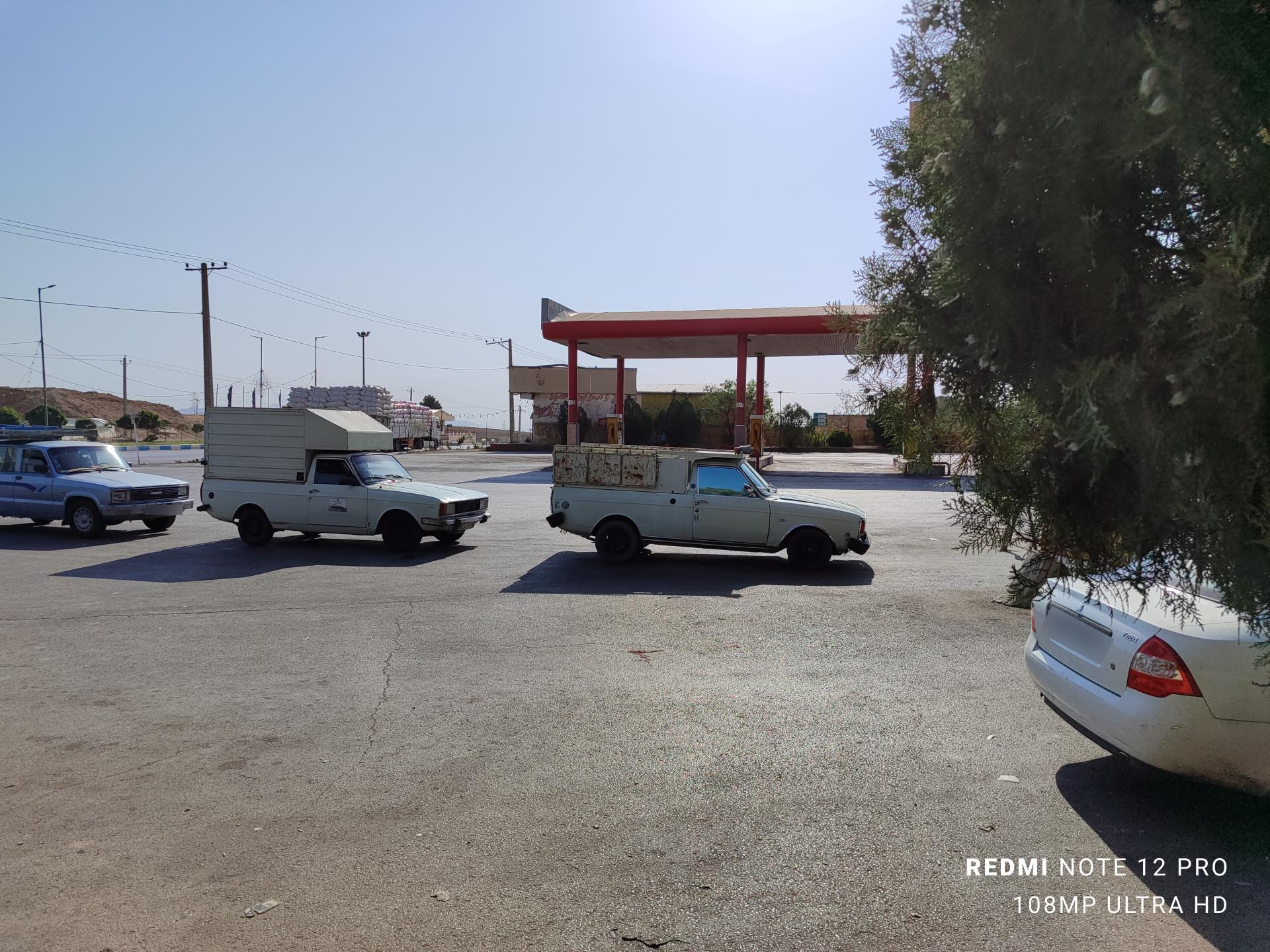 عکس جایگاه پمپ سوخت گازوئیل 