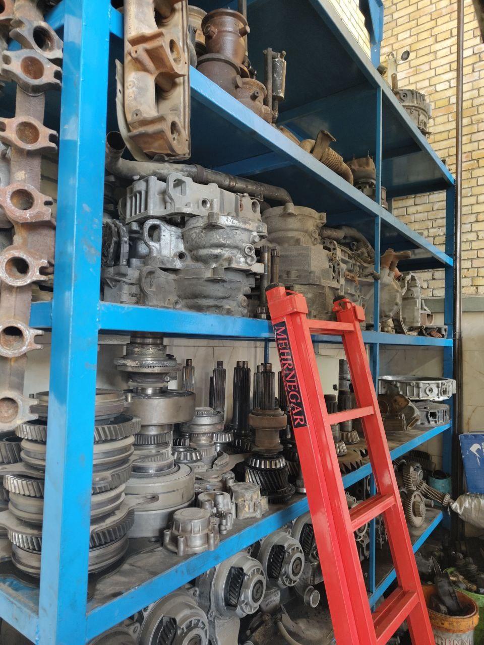 عکس فروشگاه بنز یدک کنگی