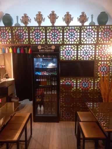 عکس کافه بازار