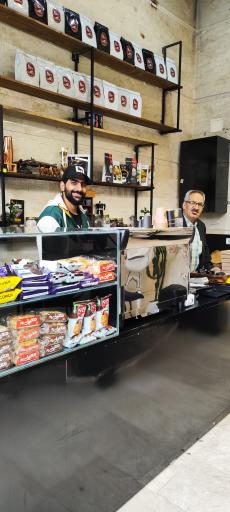 عکس رستوران و کافه ۷۷