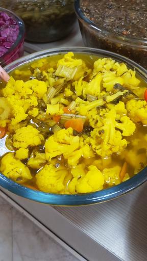 عکس سمنو سنتی و ترشیجات عمه لیلا